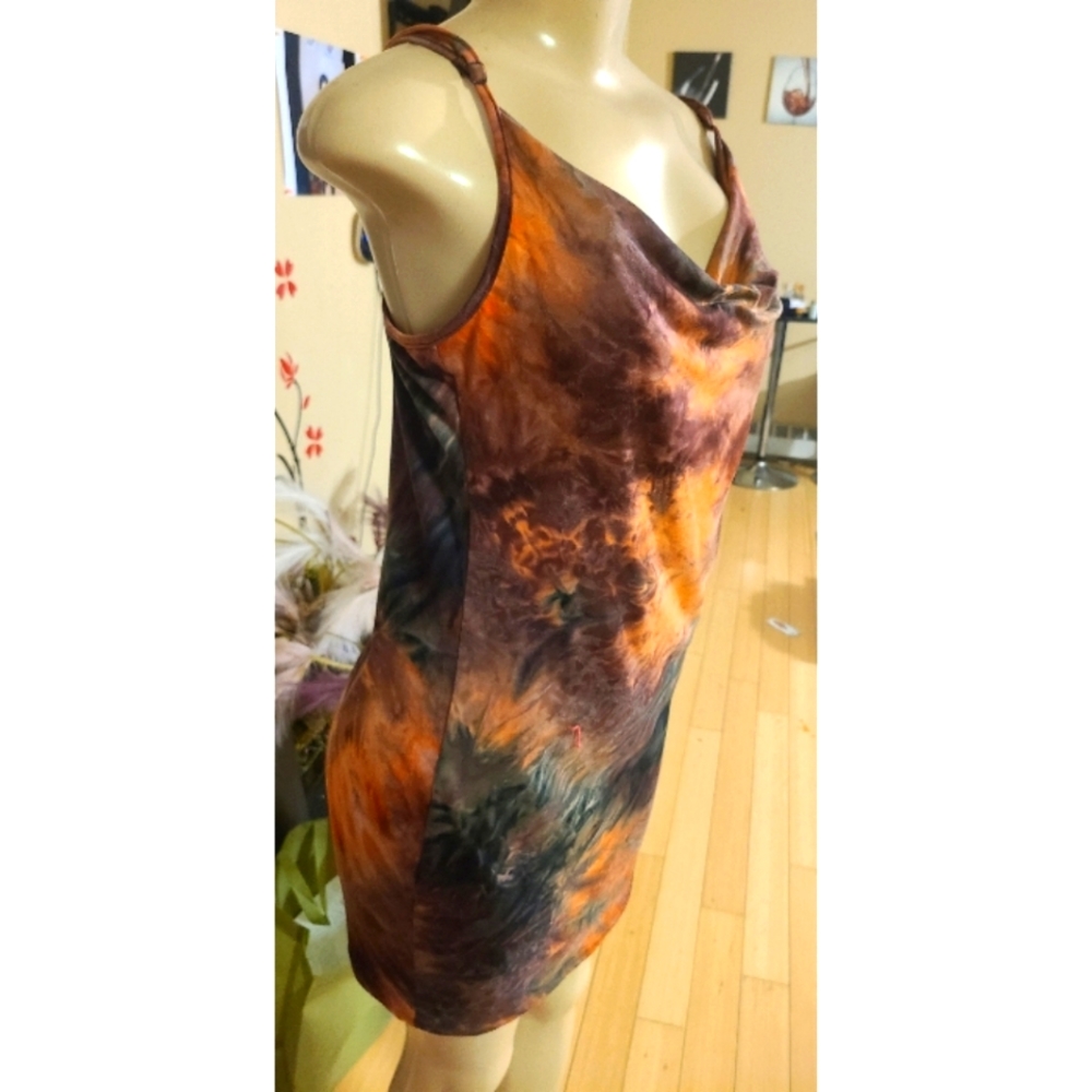 Dress - Picture 2 of 5